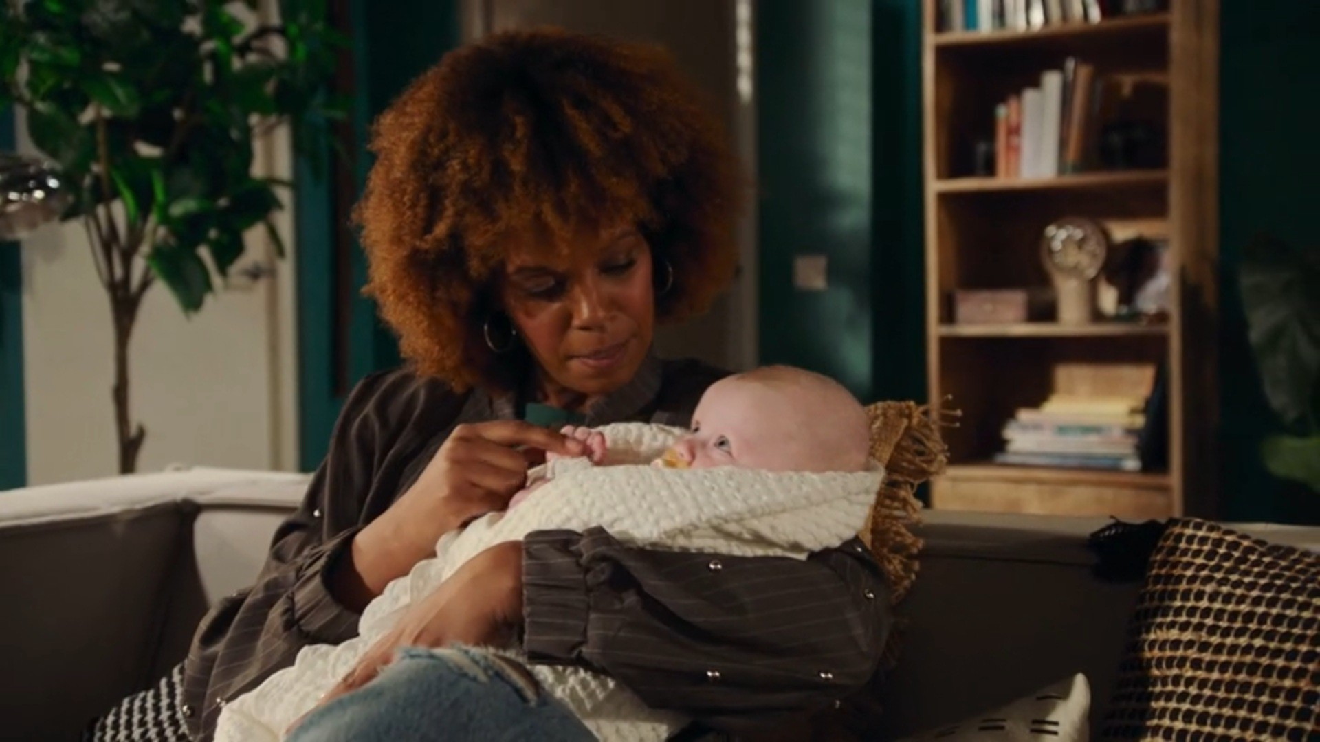 Elisa moet voor Olivia zorgen